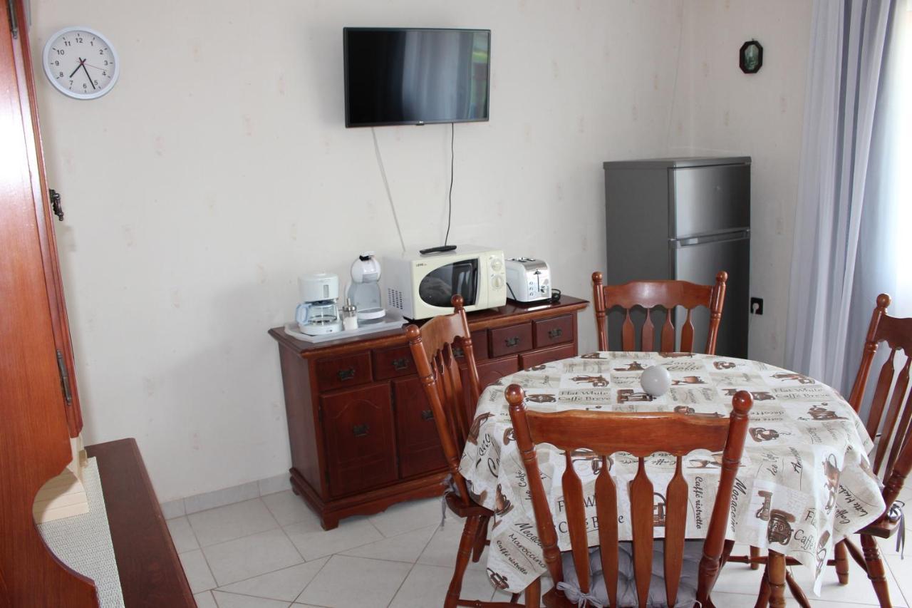 Lizi Apartman Alsoors Bagian luar foto